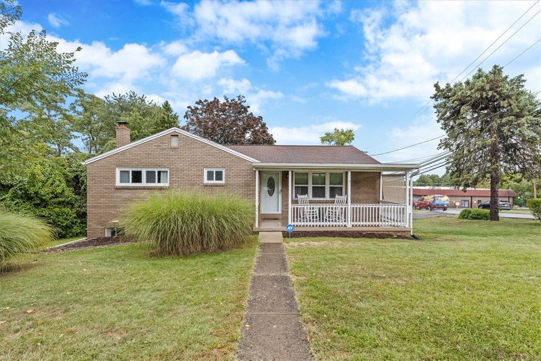 Heberton Dr, Verona, PA 15147