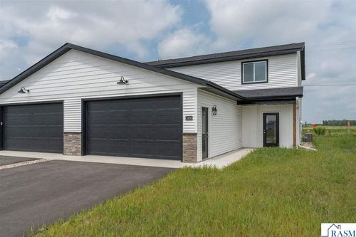3205 Scotch Ln, Mankato, MN, 56001 | Card Image