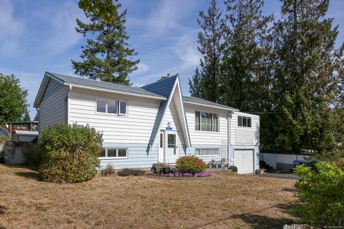 2062 Cooke Ave, Comox, BC, V9M1Y6 | Card Image