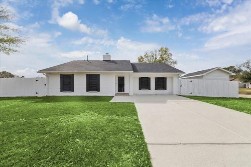 2511 Nelwood Dr, Houston, TX, 77038-1021 | Card Image