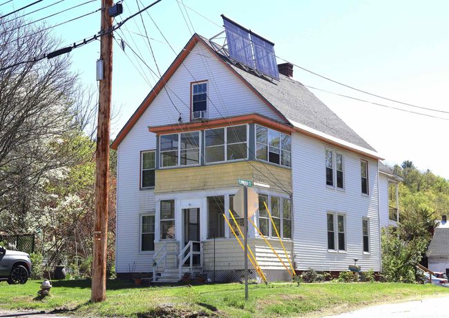 31 Christian St, Home with 0 bedrooms, 2 bathrooms and null parking in White River Junction VT | Image 4