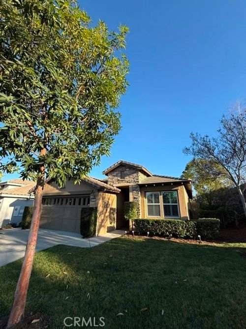 9133 Espinosa St, Corona, CA, 92883-9314 | Card Image