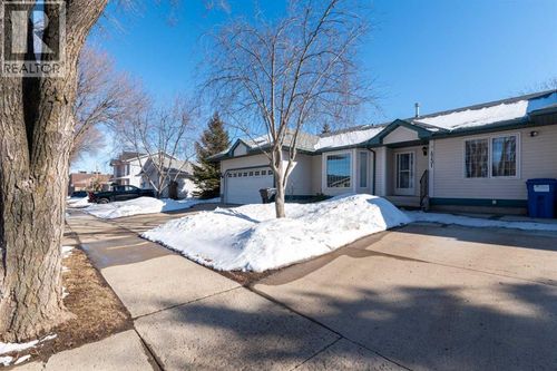 4731 47 Street, Lloydminster, SK, S9V1Z6 | Card Image