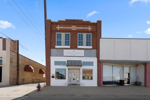 508 Conrad Hilton Blvd, Cisco, TX, 76437-3136 | Card Image