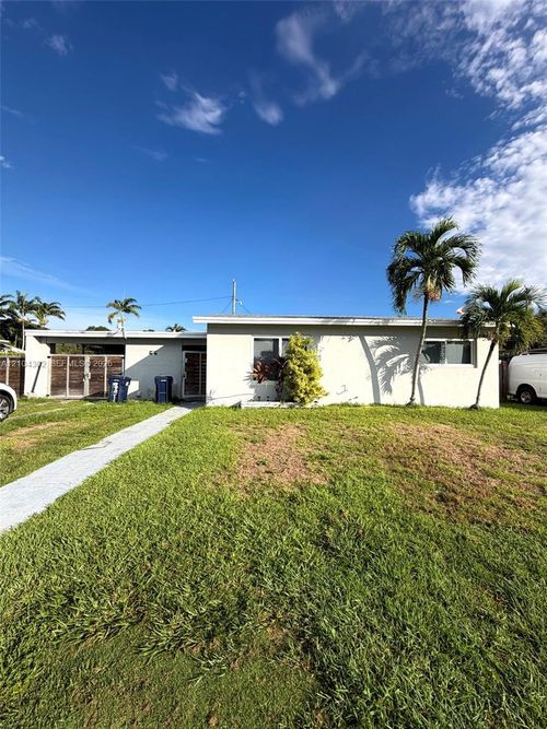 9981 Jamaica Dr, Cutler Bay, FL, 33189-1717 | Card Image