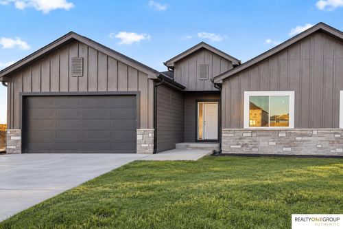 5034 N 213th St, Elkhorn, NE, 68022 | Card Image