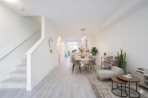 72-8570 204 St, Langley, BC, V2Y0T9 | Card Image