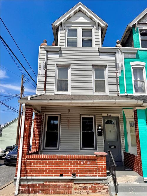 639 W Greenleaf St, Allentown, PA, 18102-1658 | Card Image