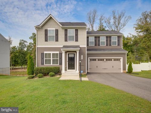 7606 Lawnbrook Dr, NORTH CHESTERFIELD, VA, 23237-1989 | Card Image