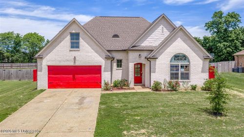 2500 Shelburne Ln E, Southaven, MS, 38672-6330 | Card Image