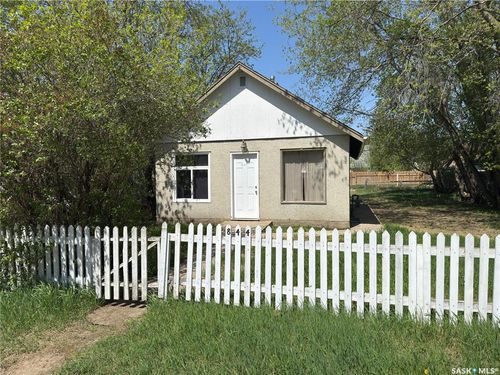 844 13th St W, Prince Albert, SK, S6V3H3 | Card Image