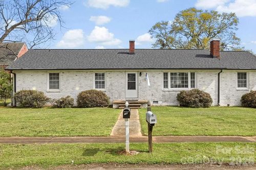109 Palmetto St, cowpens, SC, 29330-9228 | Card Image