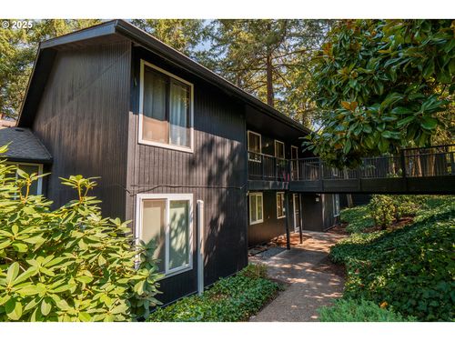 2665 Woodstone Pl, Eugene, OR, 97405-1256 | Card Image