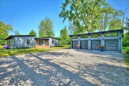 1904 Macdonald Dr, Fort Erie, ON, L2A5M4 | Card Image