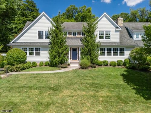 18 Ridge Rd, Chatham Twp, NJ, 07928-1024 | Card Image