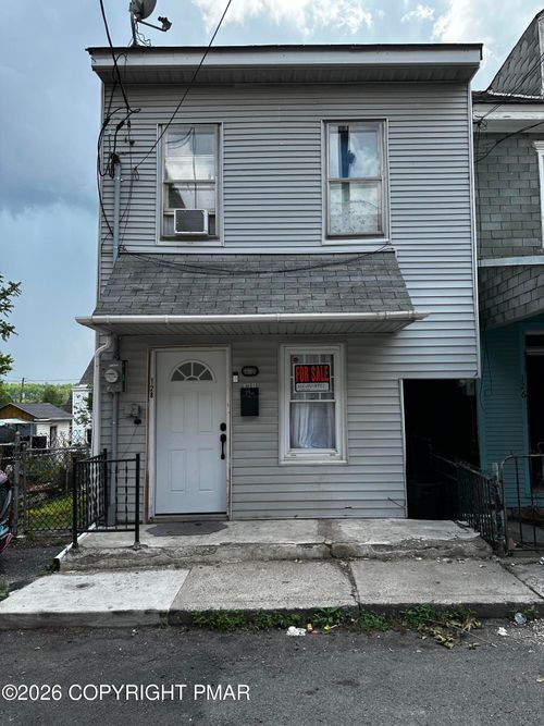 128 E Penn St, Shenandoah, PA, 17976-1744 | Card Image