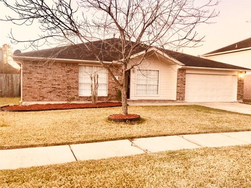 2510 Carriage Ln, Stafford, TX, 77477-6121 | Card Image