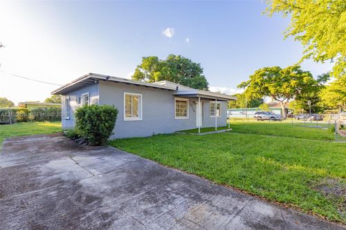 12250 Nw 13th Ave, North Miami, FL, 33167-2801 | Card Image