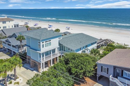 471 Norris Dr, Pawleys Island, SC, 29585-5584 | Card Image