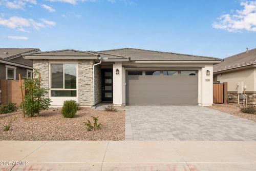 5338 W Royal Palm Rd, Glendale, AZ, 85302-6247 | Card Image