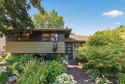 1317 Charlton St, West Saint Paul, MN, 55118-2161 | Card Image