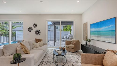 2590 Floyd St, SARASOTA, FL, 34239-2513 | Card Image