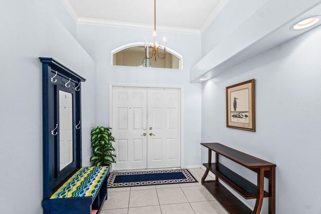 5946 Bay Hill Cir, House other with 4 bedrooms, 2 bathrooms and null parking in Lake Worth FL | Image 5