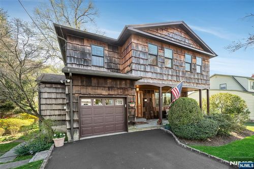 10 Woodmere Road, Caldwell, NJ, 07006 | Card Image
