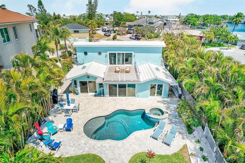 441 Harbor Dr S, Indian Rocks Beach, FL, 33785-3118 | Card Image