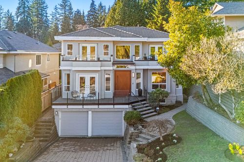 1725 Orkney Pl, North Vancouver, BC, V7H2Z1 | Card Image