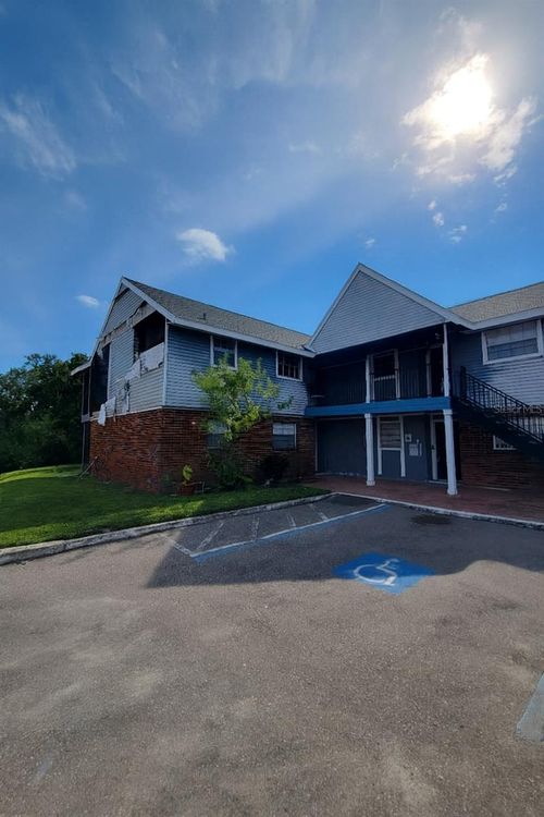 apt-1302-200 Country Club Dr, LARGO, FL, 33771-2275 | Card Image