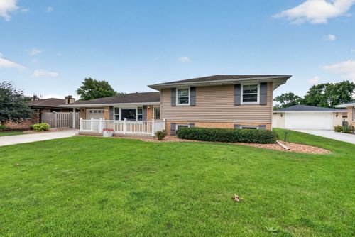 1817 Root St, Crest Hill, IL, 60403-1945 | Card Image