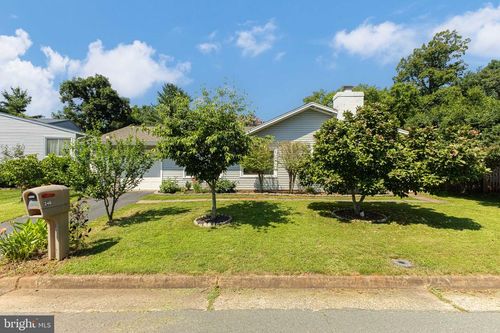 246 Avondale Dr, STERLING, VA, 20164-1205 | Card Image