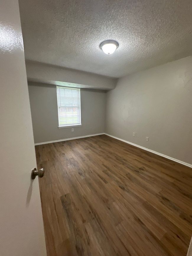 1014 Tulip Trl, House other with 3 bedrooms, 2 bathrooms and null parking in Mesquite TX | Image 14
