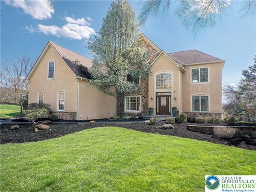 50 Melchor Dr, Easton, PA, 18042-8772 | Card Image