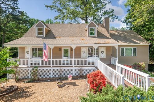 1119 Elmwood Dr, Colonial Heights, VA, 23834-2906 | Card Image