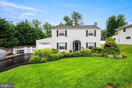 128 Terrace Rd, LEVITTOWN, PA, 19056-1552 | Card Image