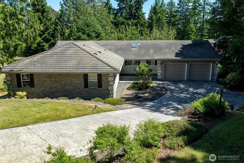 270 Pioneer Dr, Port Ludlow, WA, 98365-9653 | Card Image