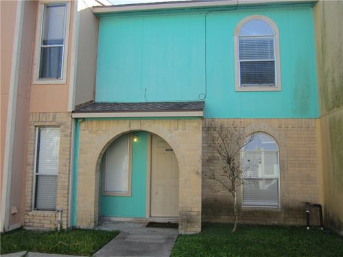 f103-6702 Everhart Rd, Corpus Christi, TX, 78413-2357 | Card Image