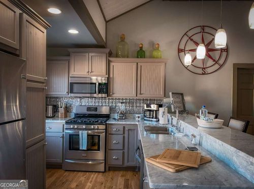 544 W Main St, Blue Ridge, GA, 30513 | Card Image