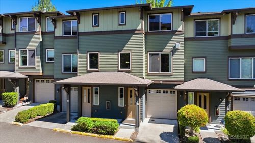 a4-2115 201st Pl Se, Bothell, WA, 98012-8562 | Card Image