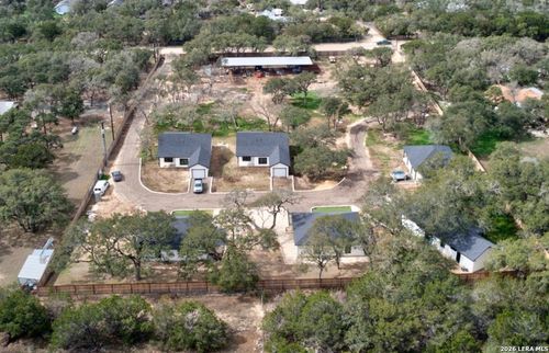 30652 Oakview Rd, Bulverde, TX, 78163-3863 | Card Image