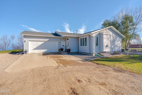 8603 Wood Ln, Bismarck, ND, 58503-9291 | Card Image