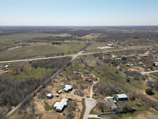 17423 Fx Ball Dr, House other with 1 bedrooms, 3 bathrooms and null parking in Elmendorf TX | Image 24