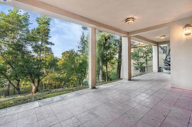 11 La Strada Ct, House other with 5 bedrooms, 5 bathrooms and 2 parking in Burlingame CA | Image 47
