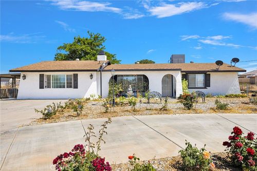 12669 Cypress Ave, Victorville, CA, 92395-9558 | Card Image