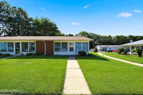 d-1121D Argyll Cir, Lakewood, NJ, 08701-6951 | Card Image