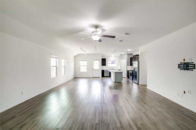 113 George Kimble Cv, House other with 4 bedrooms, 2 bathrooms and 2 parking in Bastrop TX | Image 5