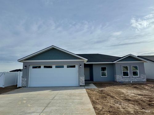 2018 Regan St, Jerome, ID, 83338-1600 | Card Image