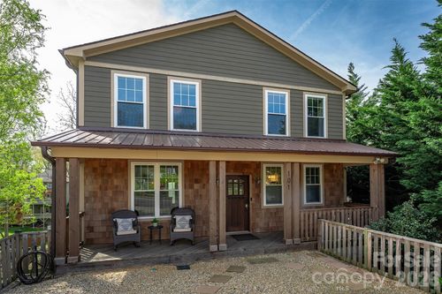 101 Courtland Ave, Asheville, NC, 28801-2110 | Card Image